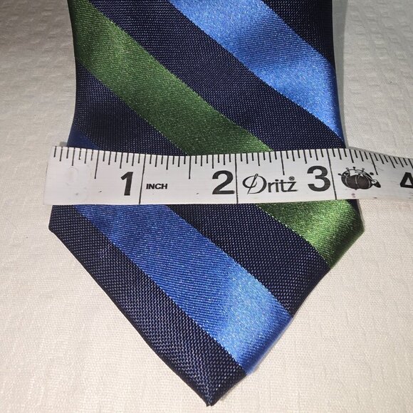 NAUTICA MENS TIE 100% SILK DIAGONAL STRIPES IN GREEN CERALON BLUE AND NAVY EUC - Picture 4 of 5